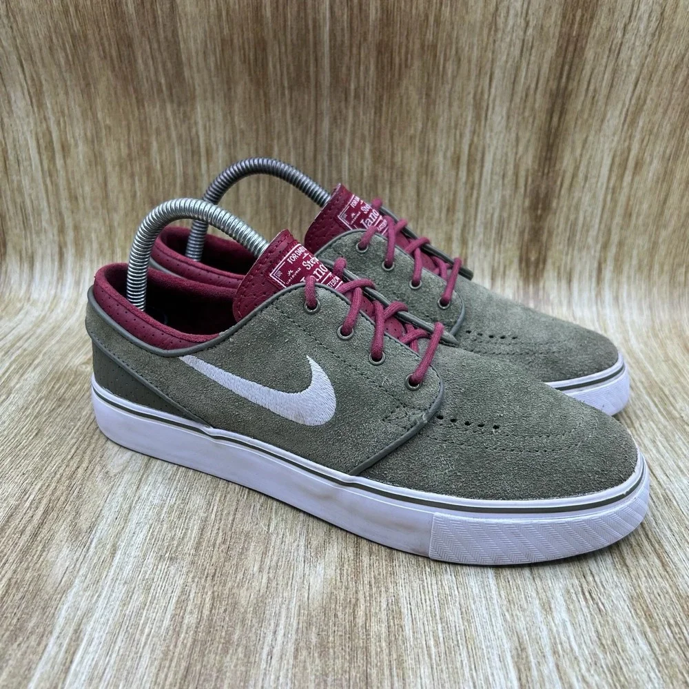 Nike SB Zoom Stefan Janoski Men's Size 7 Olive‎ Green Burgundy Shoes 333824-216